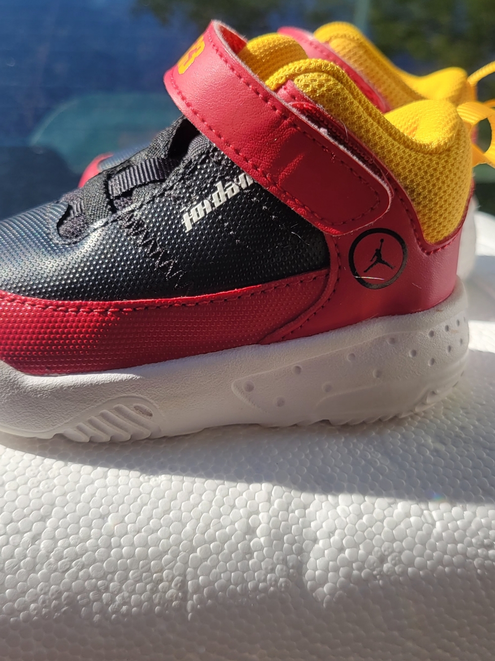 N8ke Jordan Kids Black, Red & Yellow Sneaker Shoes 4c - Picture 9 of 9